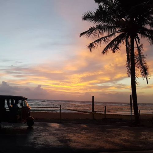 29543173_360541717783951_5775813151912068913_n